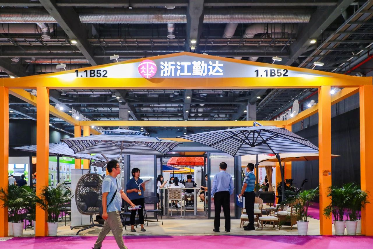 ​第56届！2025上海家博会「户外家居展会」全球报名热线！